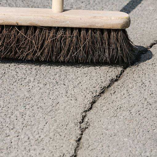 Watco Asphalt Crack Filler